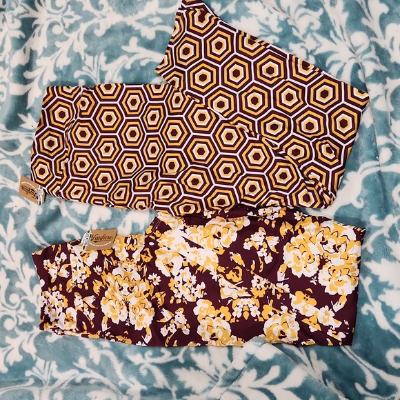 🐶 4/$30 Fanfare leggings Washington Commanders OS - Picture 1 of 4